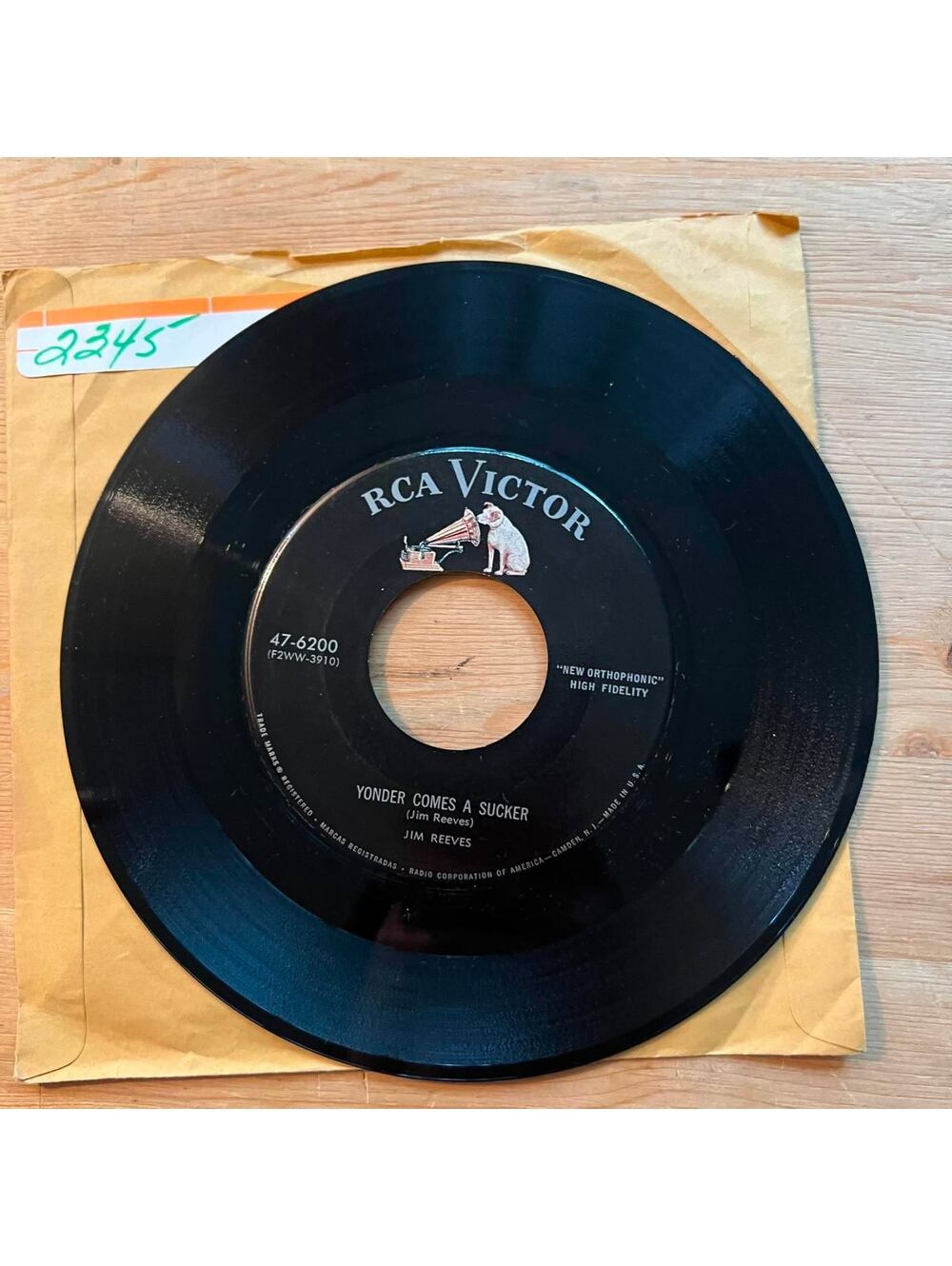 Jim Reeves - Yonder comes a Sucker/I'm Hurtin' Inside 45rpm VG+ R11